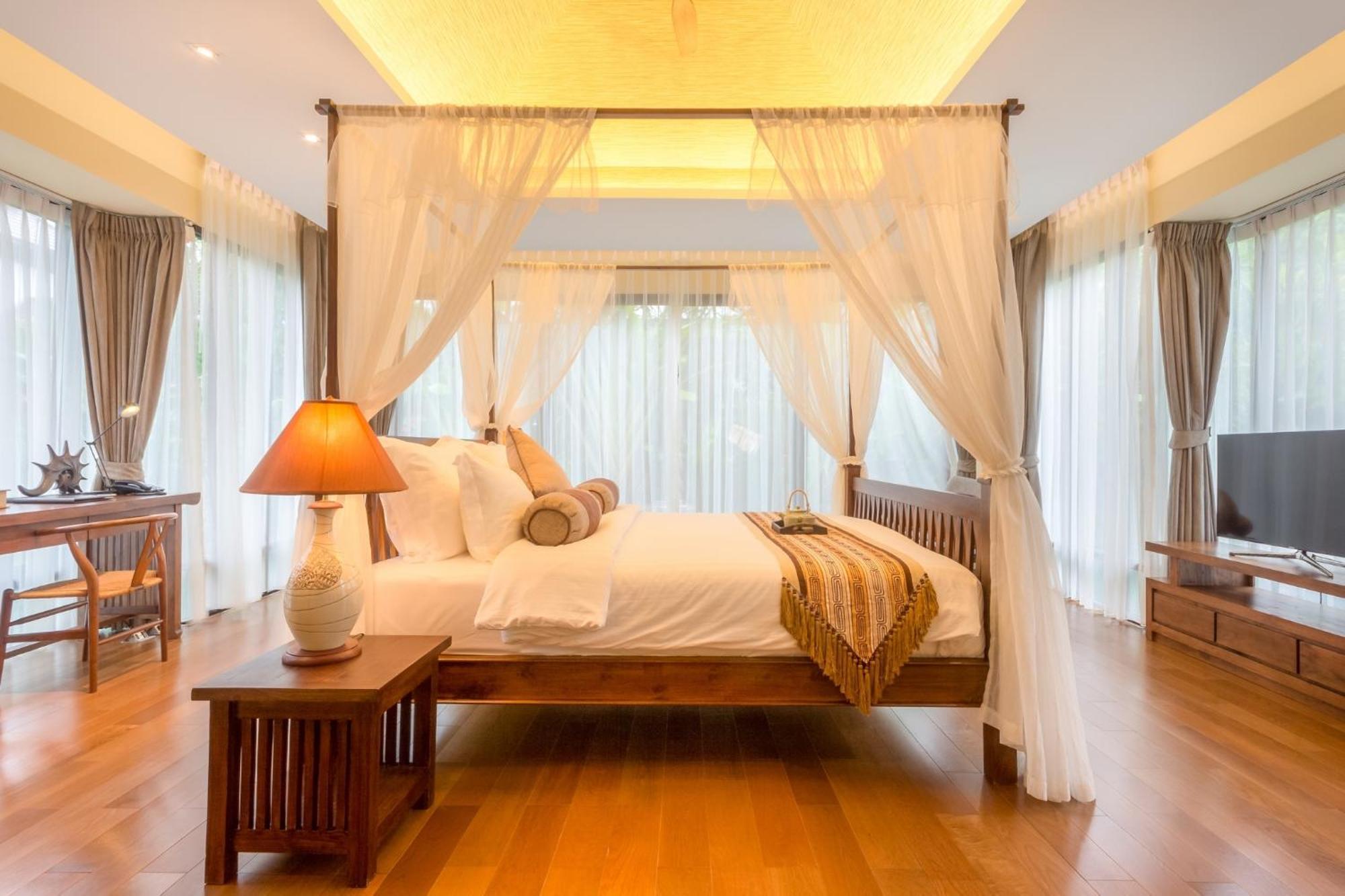 Ozone Villa Phuket Pa Khlok Exterior photo