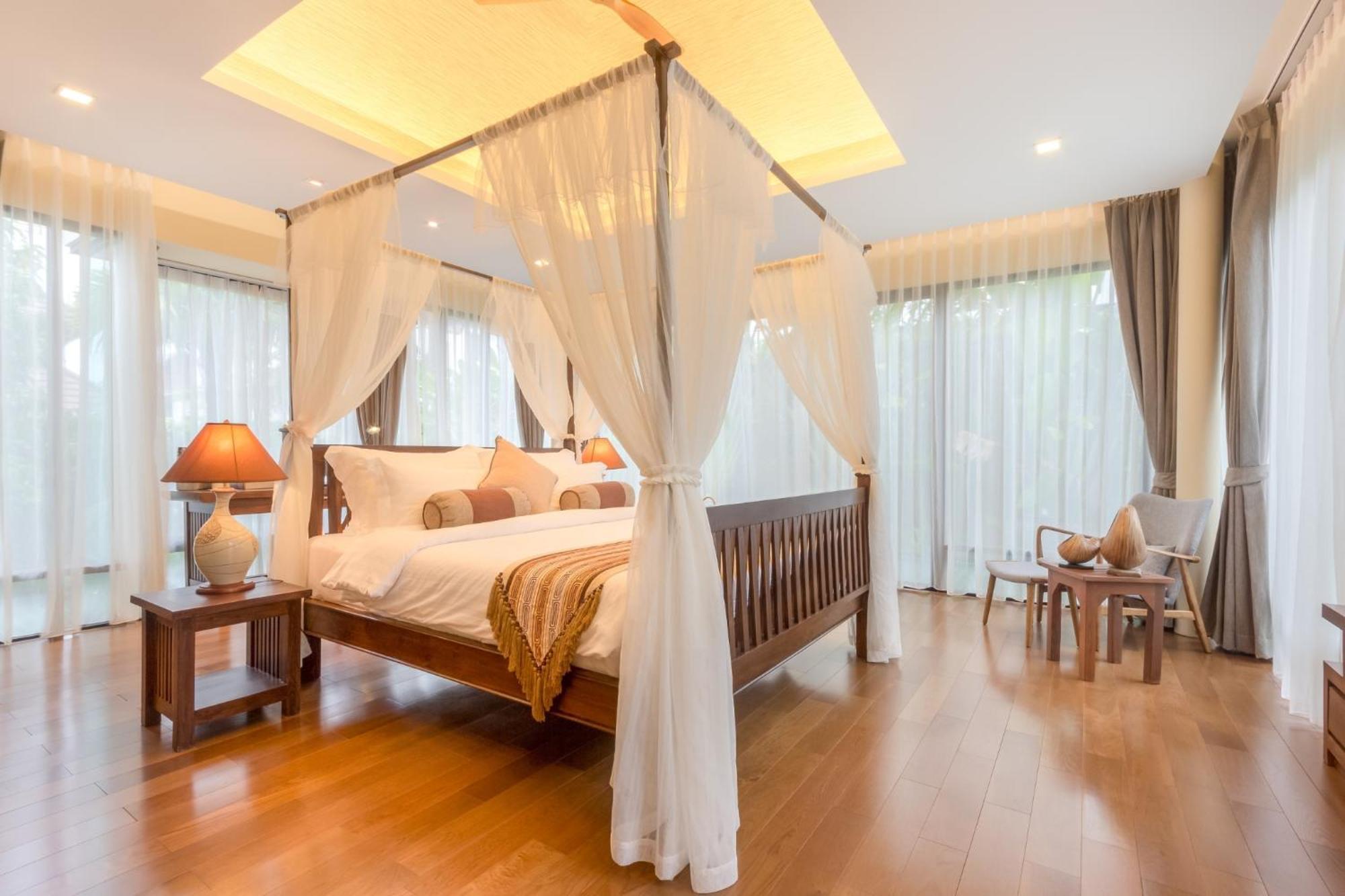 Ozone Villa Phuket Pa Khlok Exterior photo