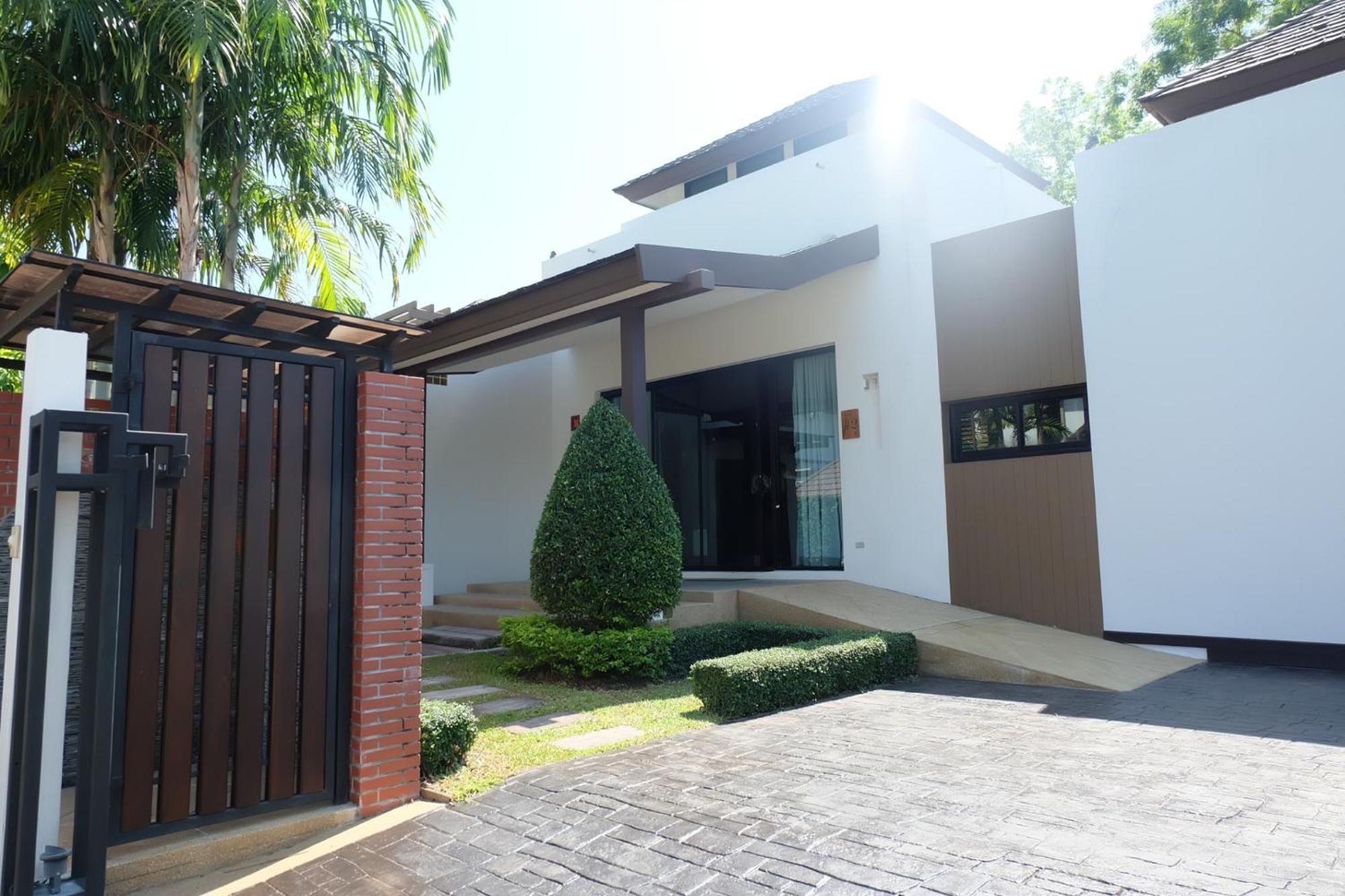 Ozone Villa Phuket Pa Khlok Exterior photo