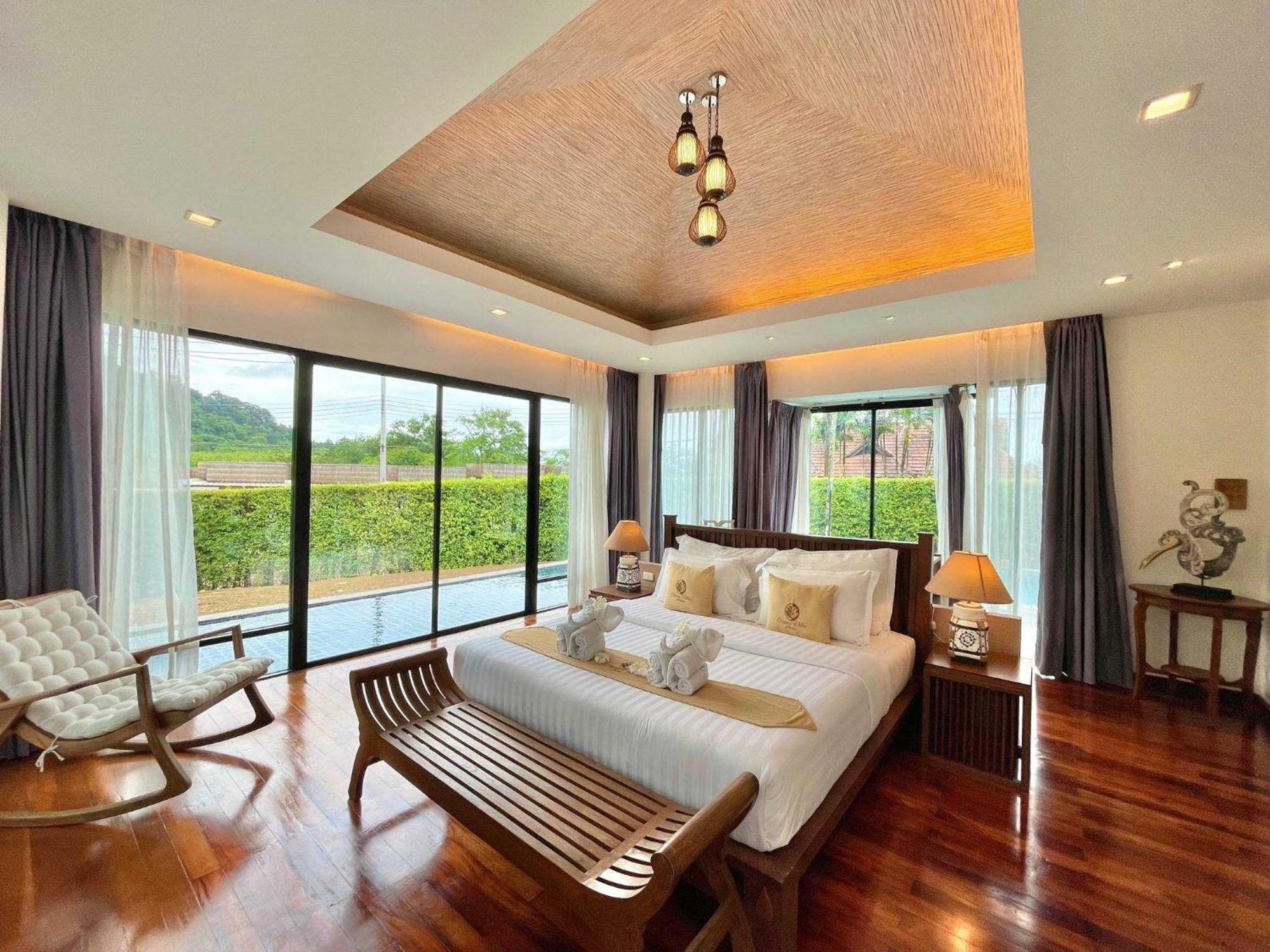 Ozone Villa Phuket Pa Khlok Exterior photo