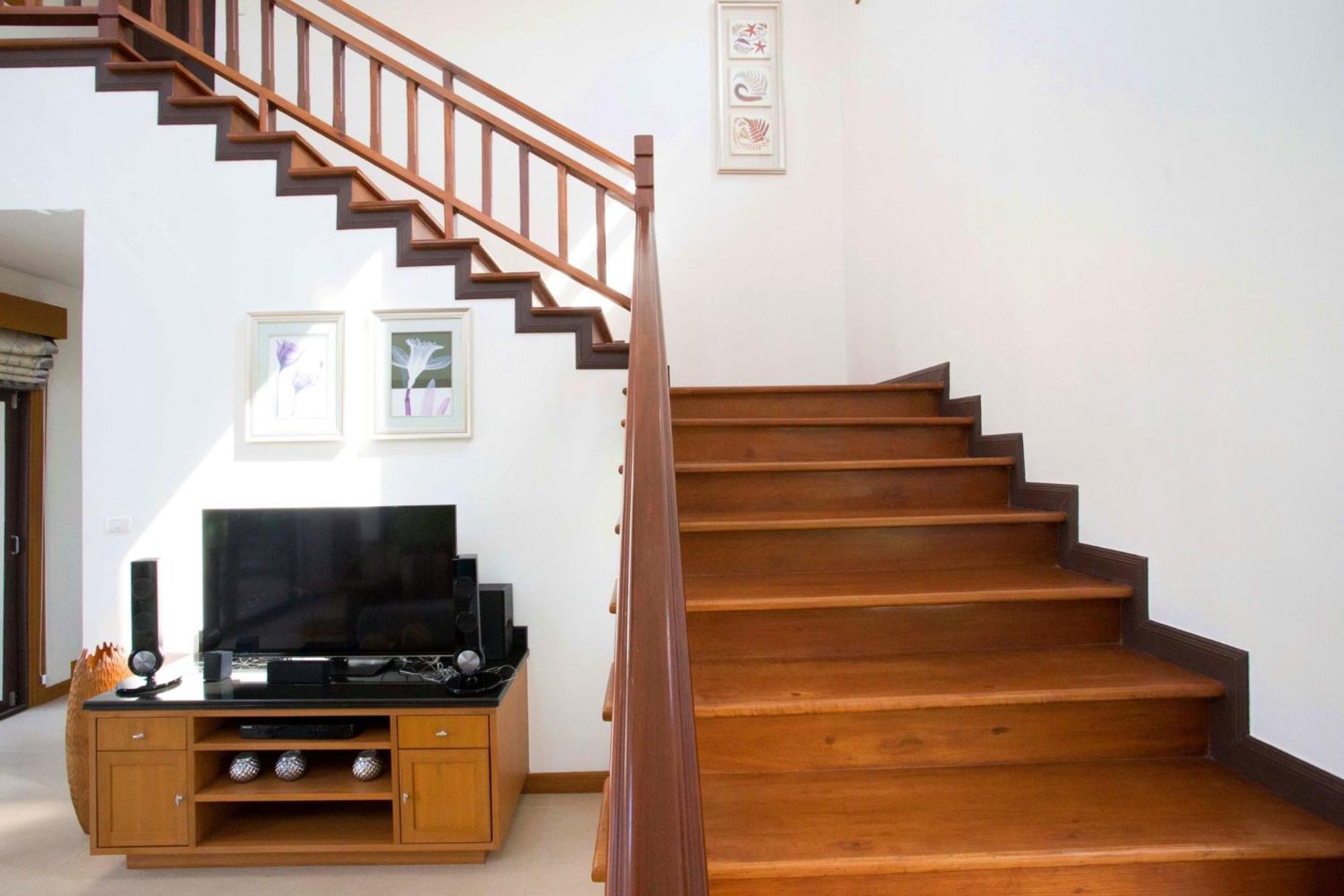 Ozone Villa Phuket Pa Khlok Exterior photo