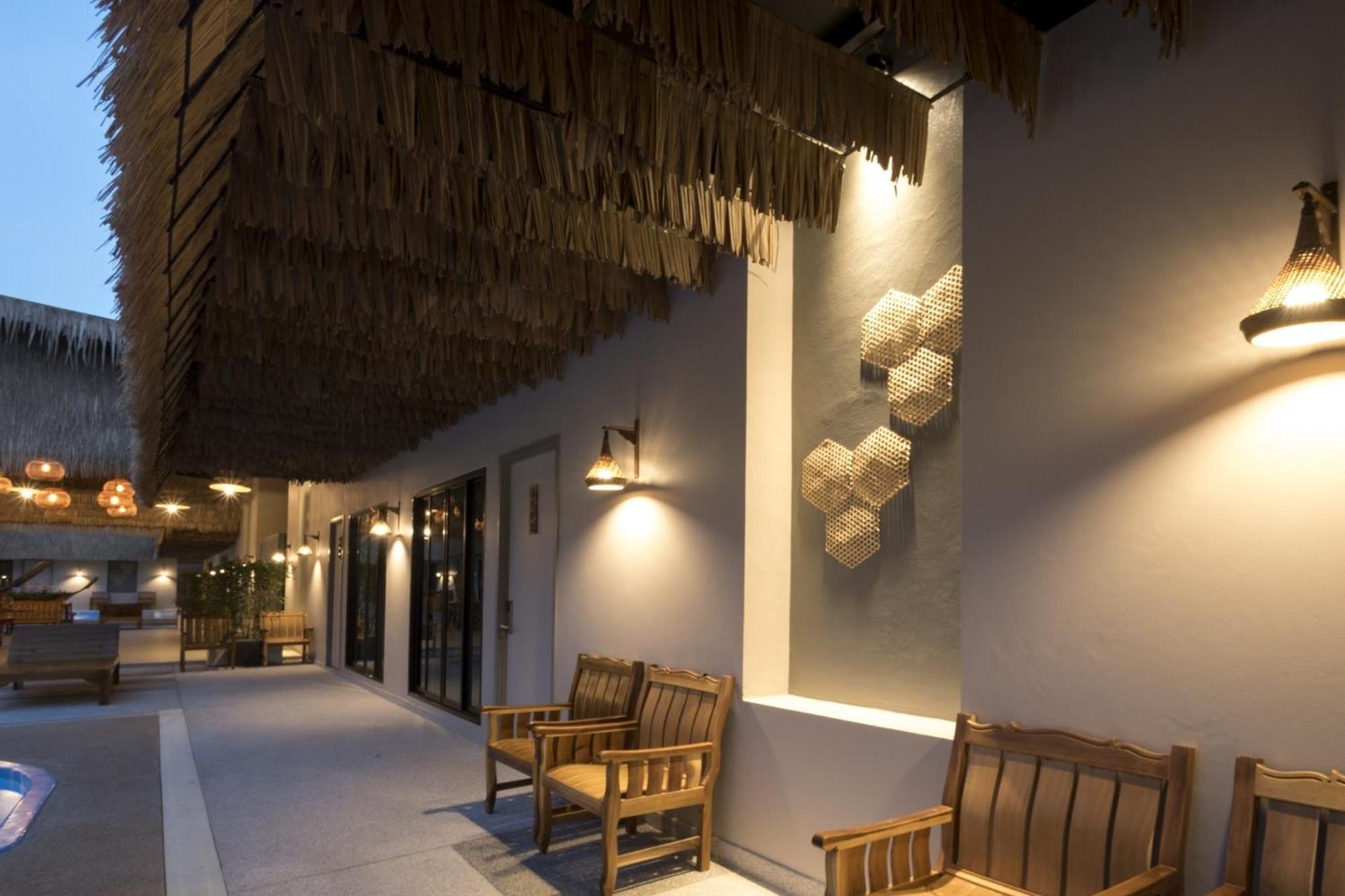 Ozone Villa Phuket Pa Khlok Exterior photo